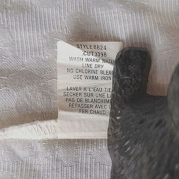 Vtg Talbots ivory floral textured long sleeve button-down shirt - Picture 7 of 14